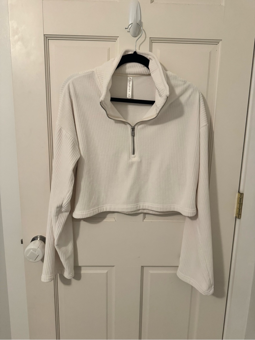 NWOT Fabletics Corduroy Fleece Half Zip Cropped Sweatshirt Cream White M